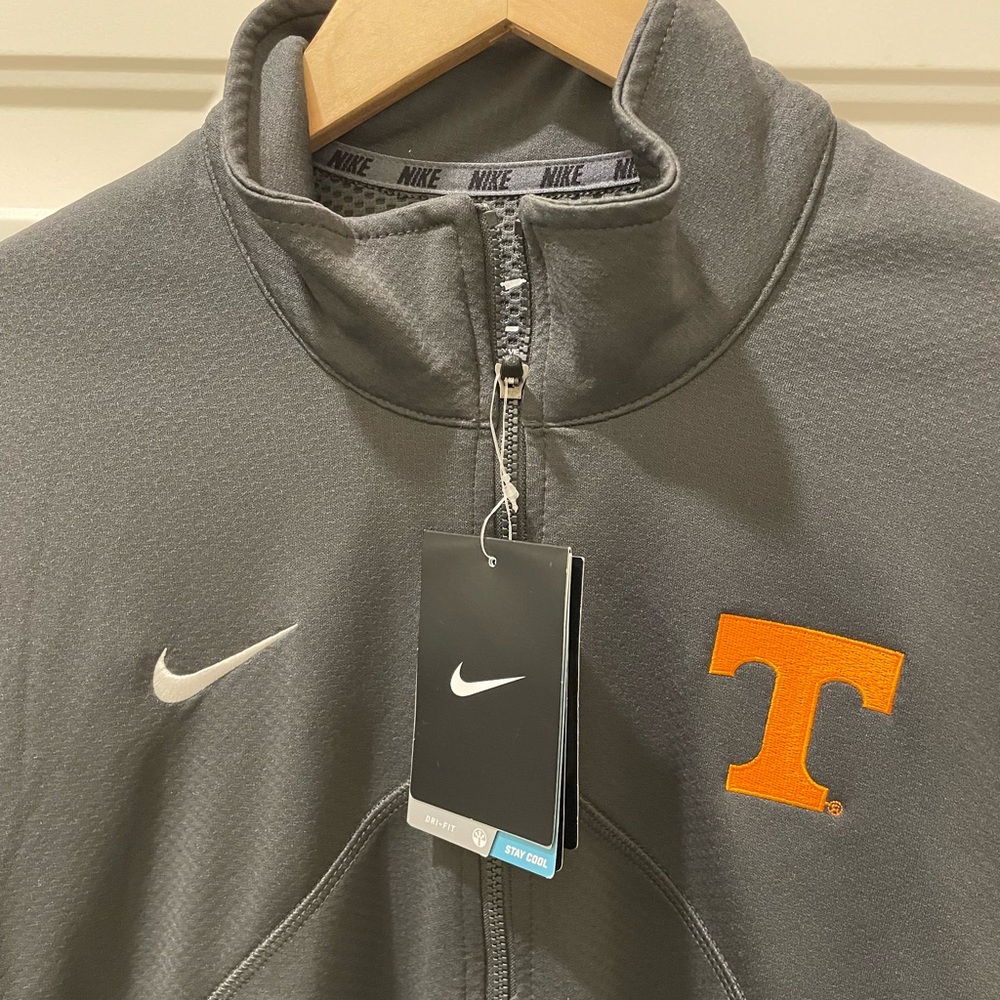 University of Tennessee henley size S. Nike with embroidered logos. NWT